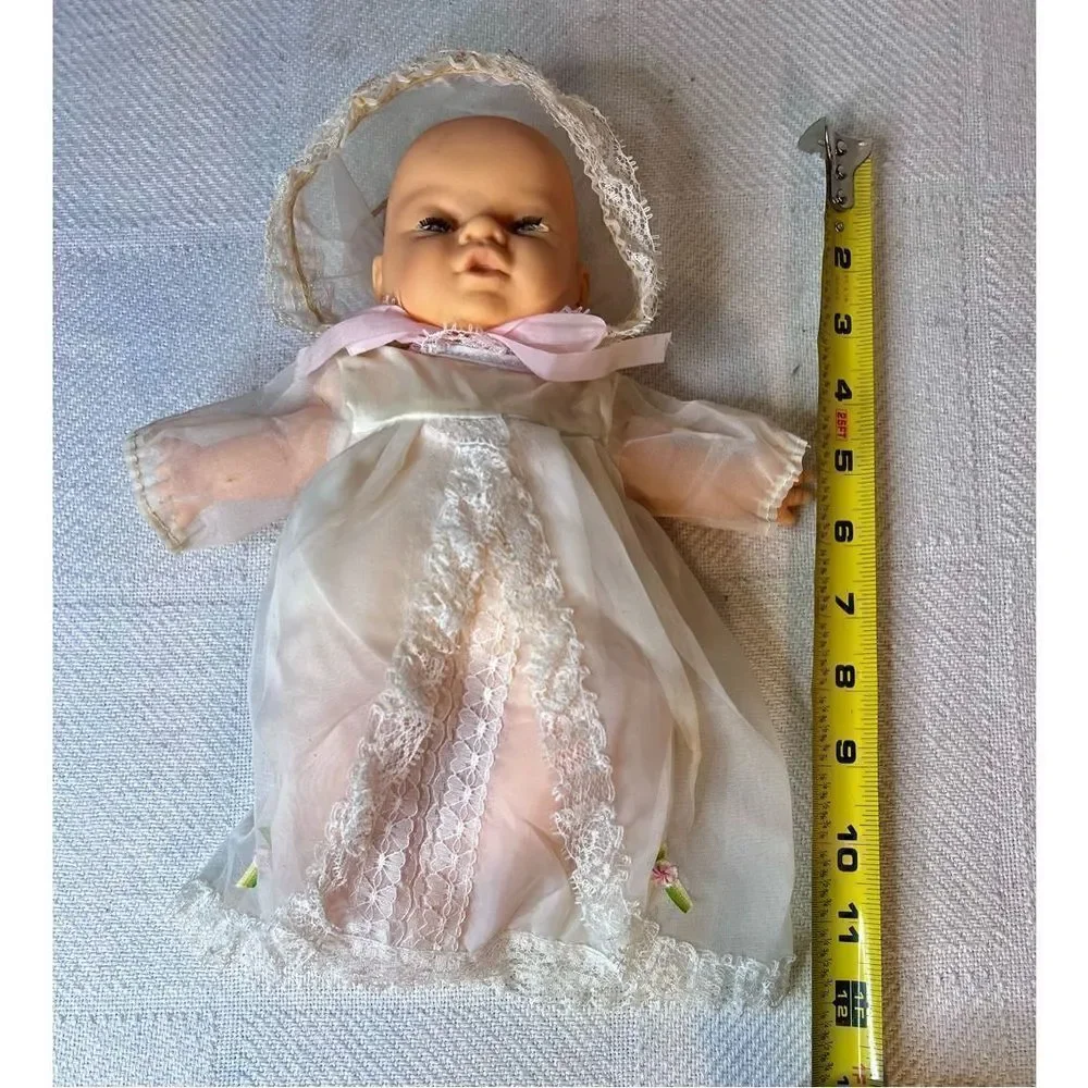 HAUNTED Vtg 1960s Uneeda Purty Doll Christening Gown Creepy Haunted House Prop